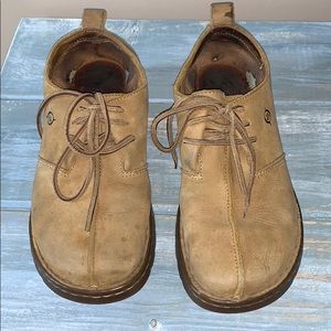 Born Ladies lace up Nubuck leather loafers